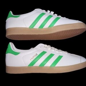 Men's adidas Originals White Seattle Sounders FC Gazelle Shoes With Green Stripe